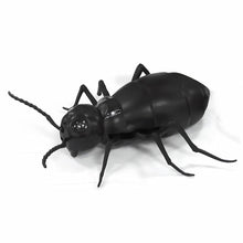 Load image into Gallery viewer, Infrared Remote Control Insect Toys Simulation Spider Ants Cockroaches Electric RC Toy Halloween Gift For Adult  Prank Insects